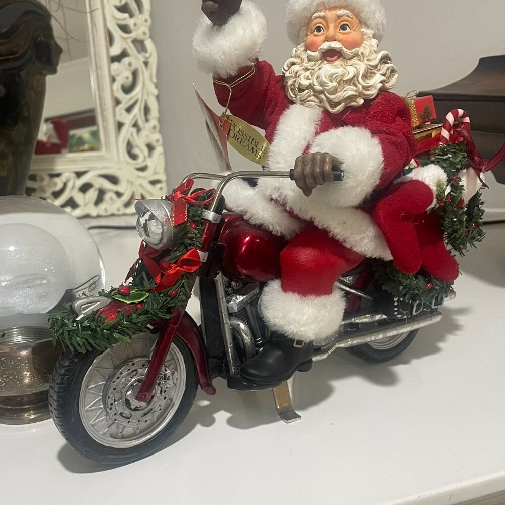 Motorcycle Santa Decor - Picture 3 of 16